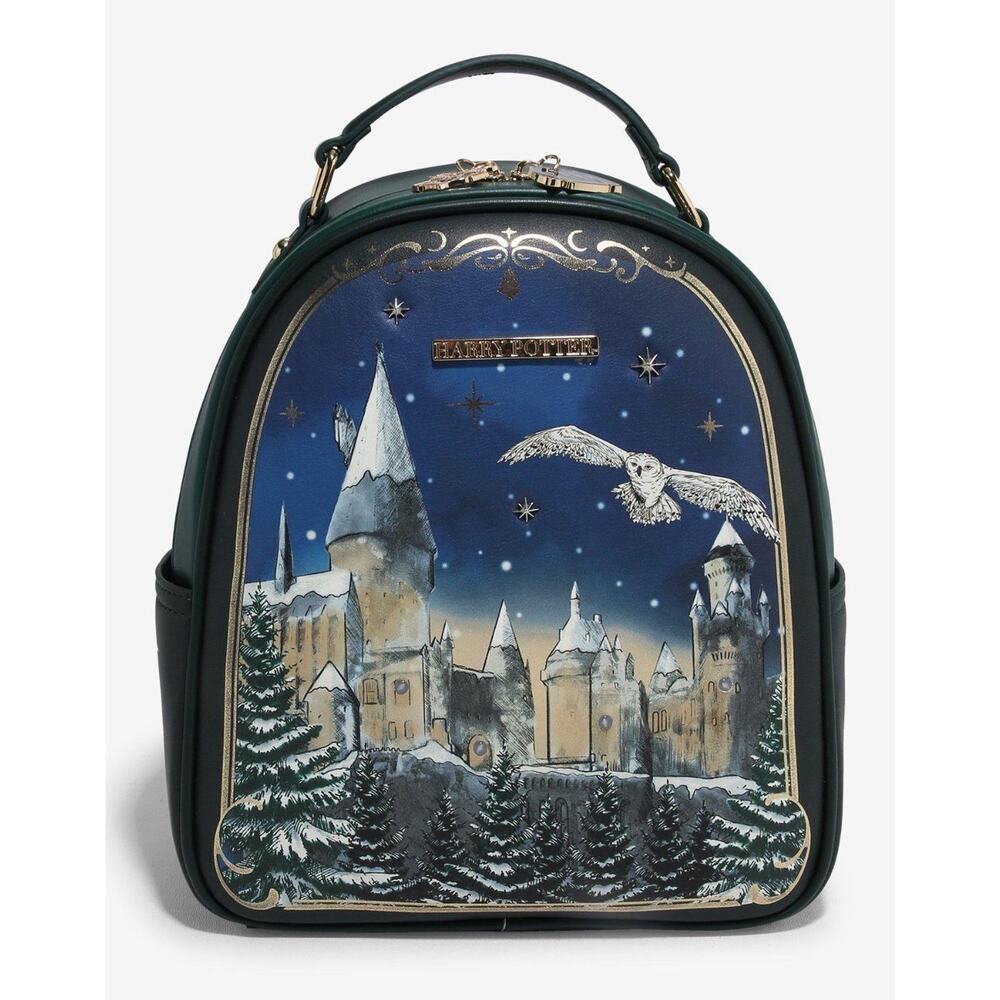 Box Lunch Harry Potter Snow scene Hogwarts light up Backpack NWT